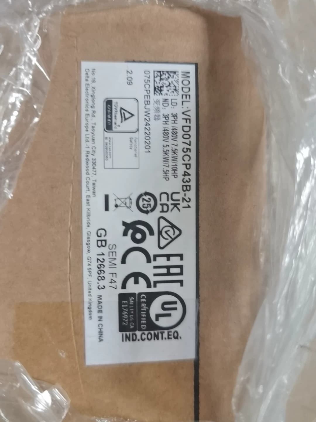 100% nowy, oryginalny i oryginalny Delta VFD075CP43B-21 380V 7,5KW Przetwornice częstotliwości Serwosilnik napędowy