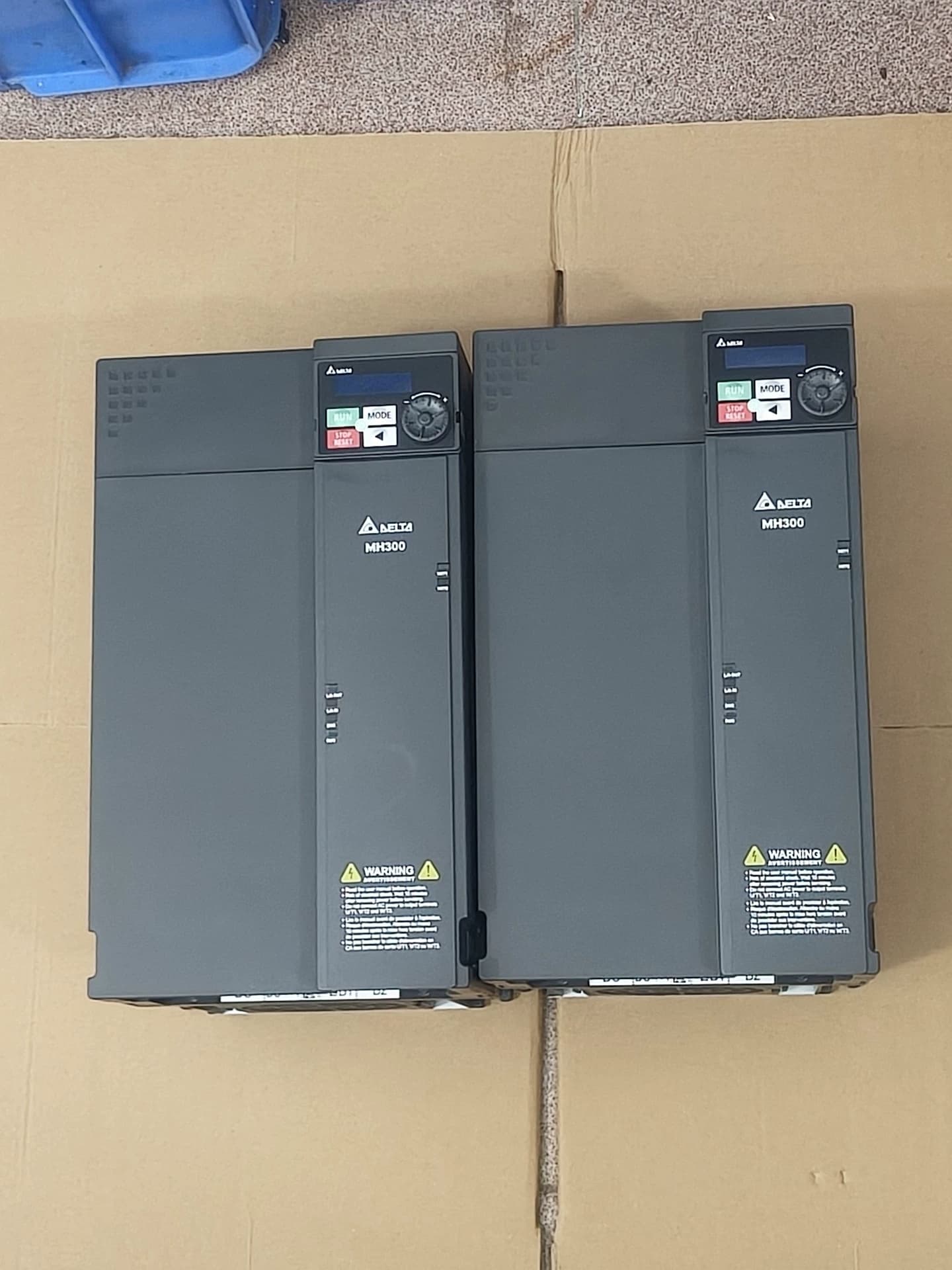 100% nowy, oryginalny i oryginalny Delta VFD38AMH43ANSAA 18,5KW Przetwornice częstotliwości Serwosilnik napędowy