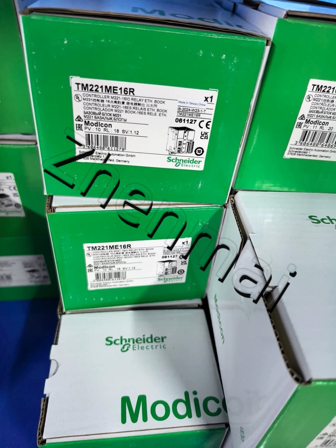 100% fabrycznie nowe, oryginalne i oryginalne Schneider TM221ME16R Przetwornice częstotliwości, wyłączniki automatyczne, styczniki, urządzenia zabezpieczające