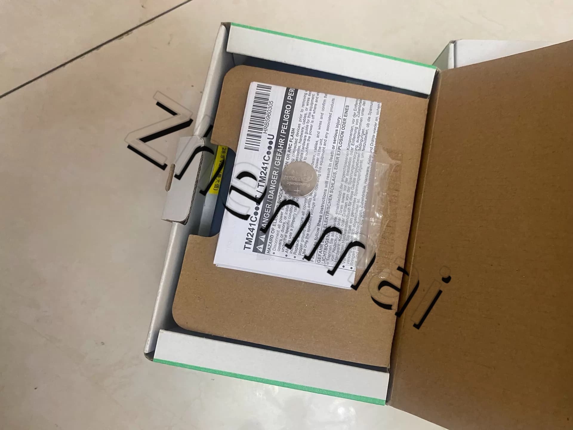 100% fabrycznie nowe, oryginalne i oryginalne Schneider TM241C24R Przetwornice częstotliwości, wyłączniki automatyczne, styczniki, urządzenia zabezpieczające