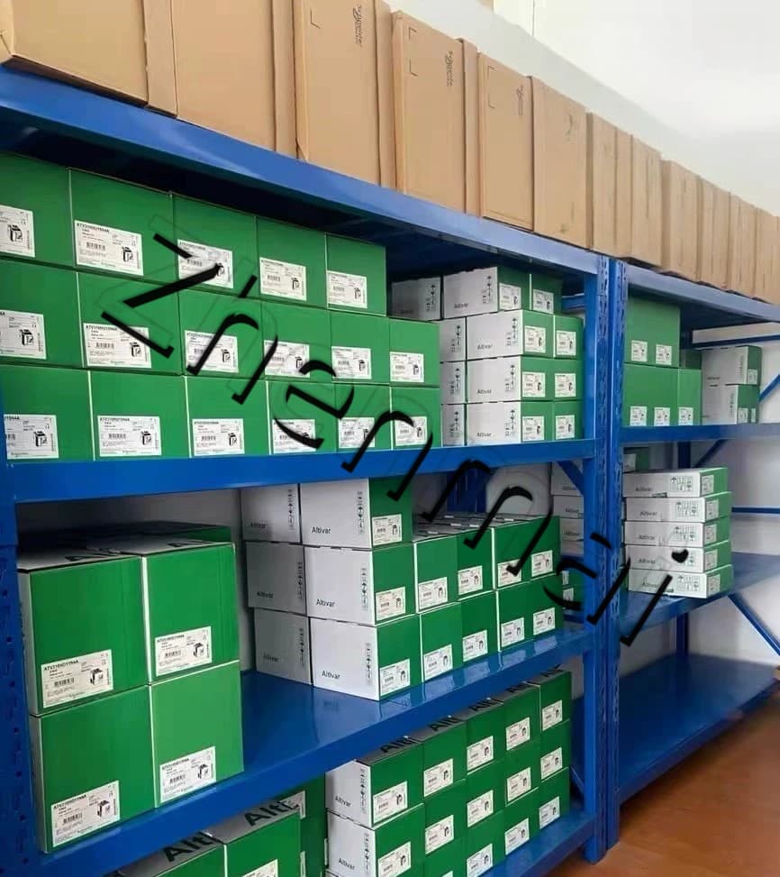 100% fabrycznie nowe, oryginalne i oryginalne Schneider TM262M25MESS8T Przetwornice częstotliwości, wyłączniki automatyczne, styczniki, urządzenia zabezpieczające