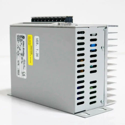 Zupełnie nowy, oryginalny Allen-Bradley 1398-DDM-009 Cyfrowy serwonapęd Szybka wysyłka
