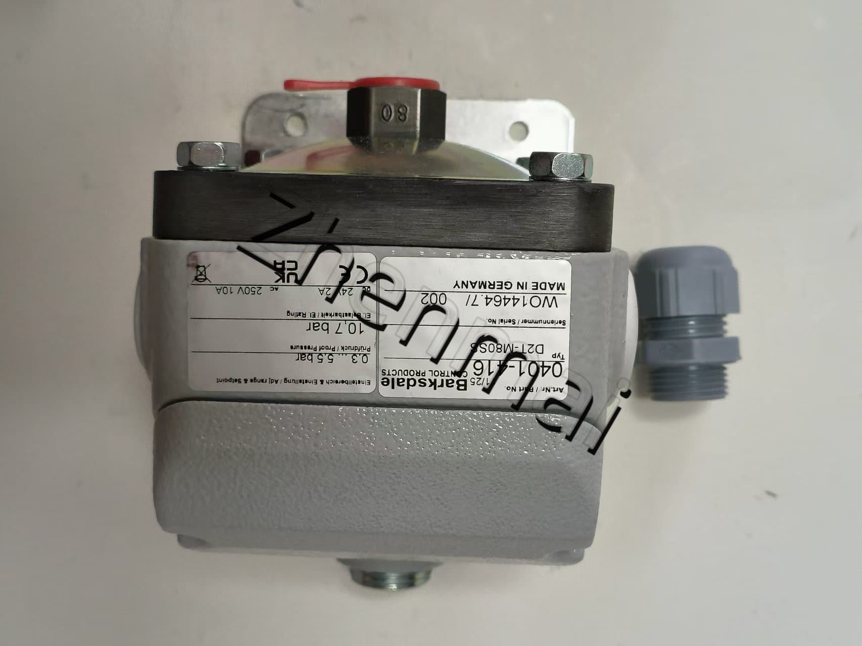 Zupełnie nowy oryginalny Barksdale 0401-416 D2T-M80SS czujnik ciśnienia przełącznik poziomu przełącznik przepływu przełącznik ciśnienia szybka wysyłka
