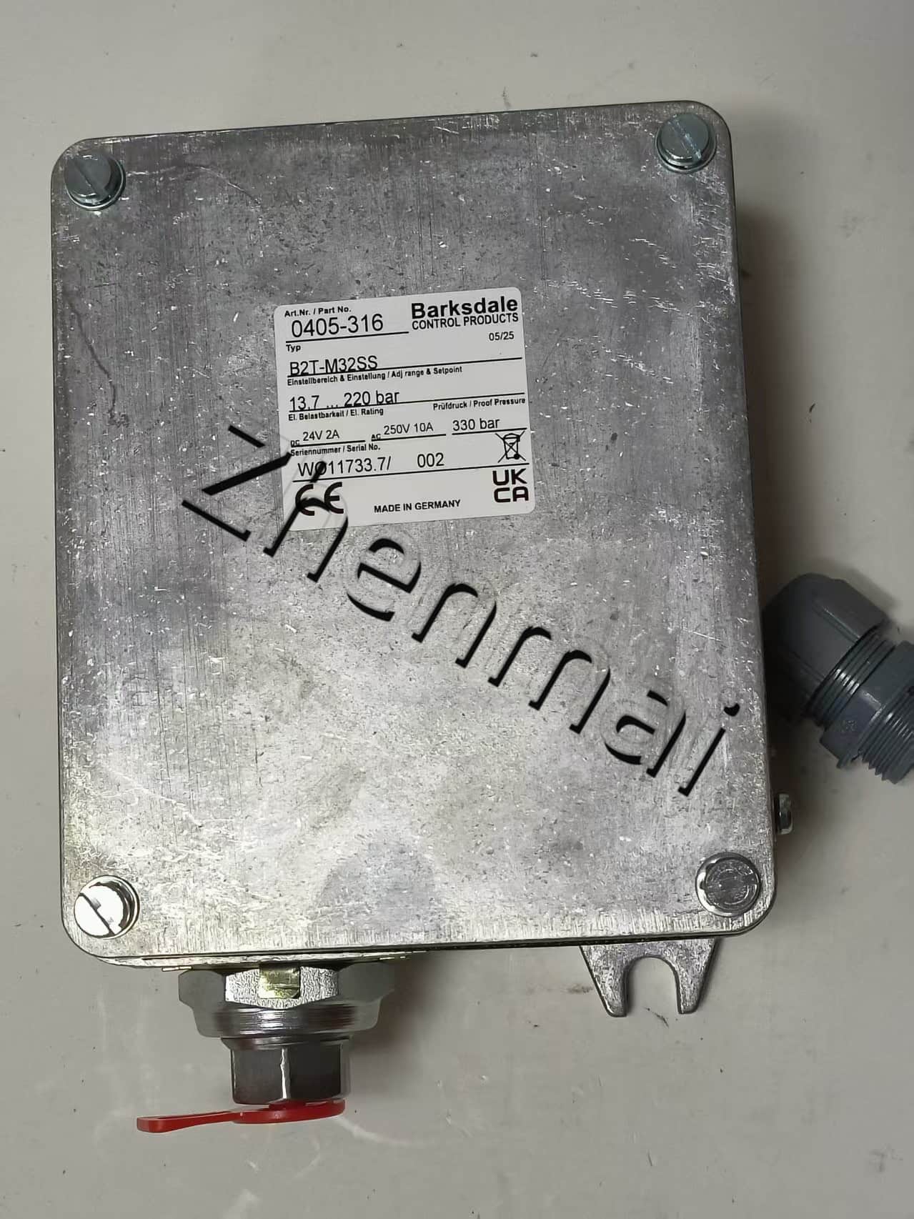 Zupełnie nowy oryginalny Barksdale 0405-316 B2T-M32SS czujnik ciśnienia przełącznik poziomu przełącznik przepływu przełącznik ciśnienia szybka wysyłka
