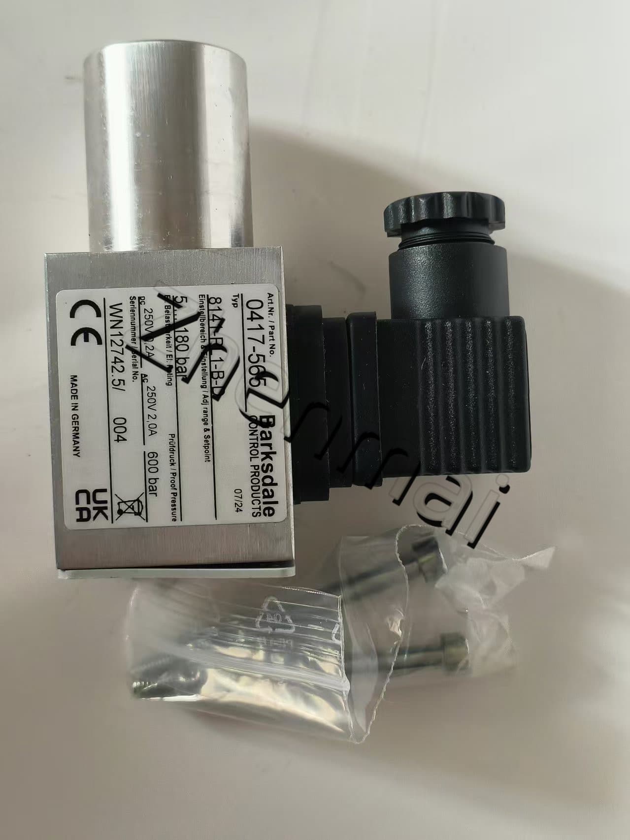 Zupełnie nowy oryginalny Barksdale 8141-PL1-B-D 0417-565 czujnik ciśnienia przełącznik poziomu przełącznik przepływu przełącznik ciśnienia szybka wysyłka