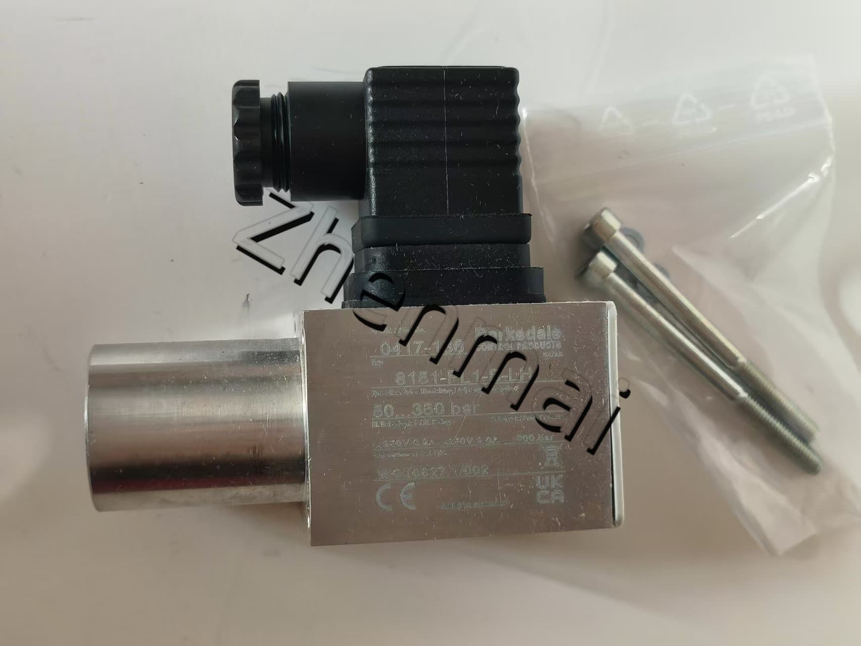 Zupełnie nowy oryginalny Barksdale 8151-PL1-B-LH 0417-136 czujnik ciśnienia przełącznik poziomu przełącznik przepływu przełącznik ciśnienia szybka wysyłka