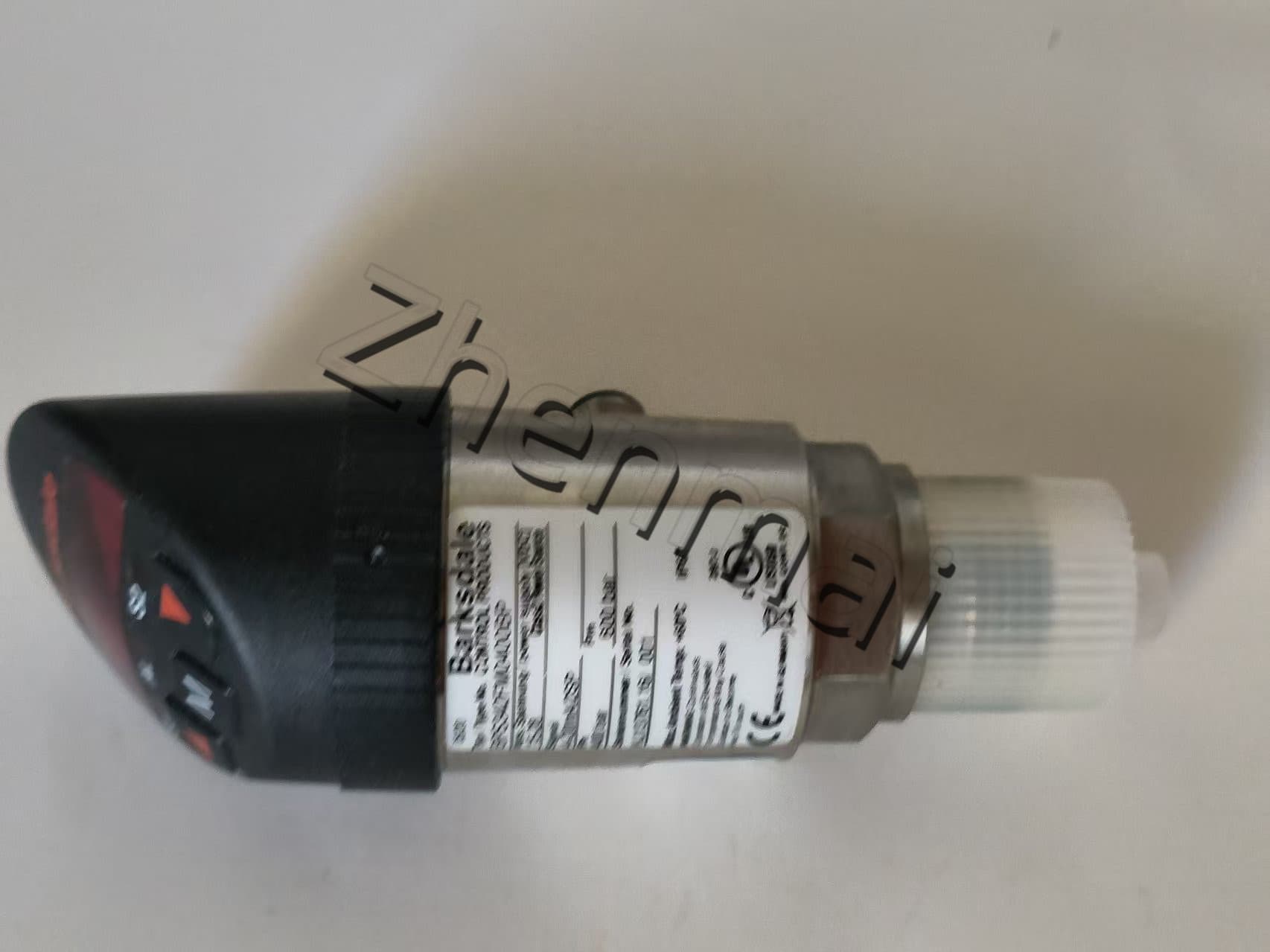 Zupełnie nowy oryginalny Barksdale BPS342FM0400BP czujnik ciśnienia przełącznik poziomu przełącznik przepływu przełącznik ciśnienia szybka wysyłka