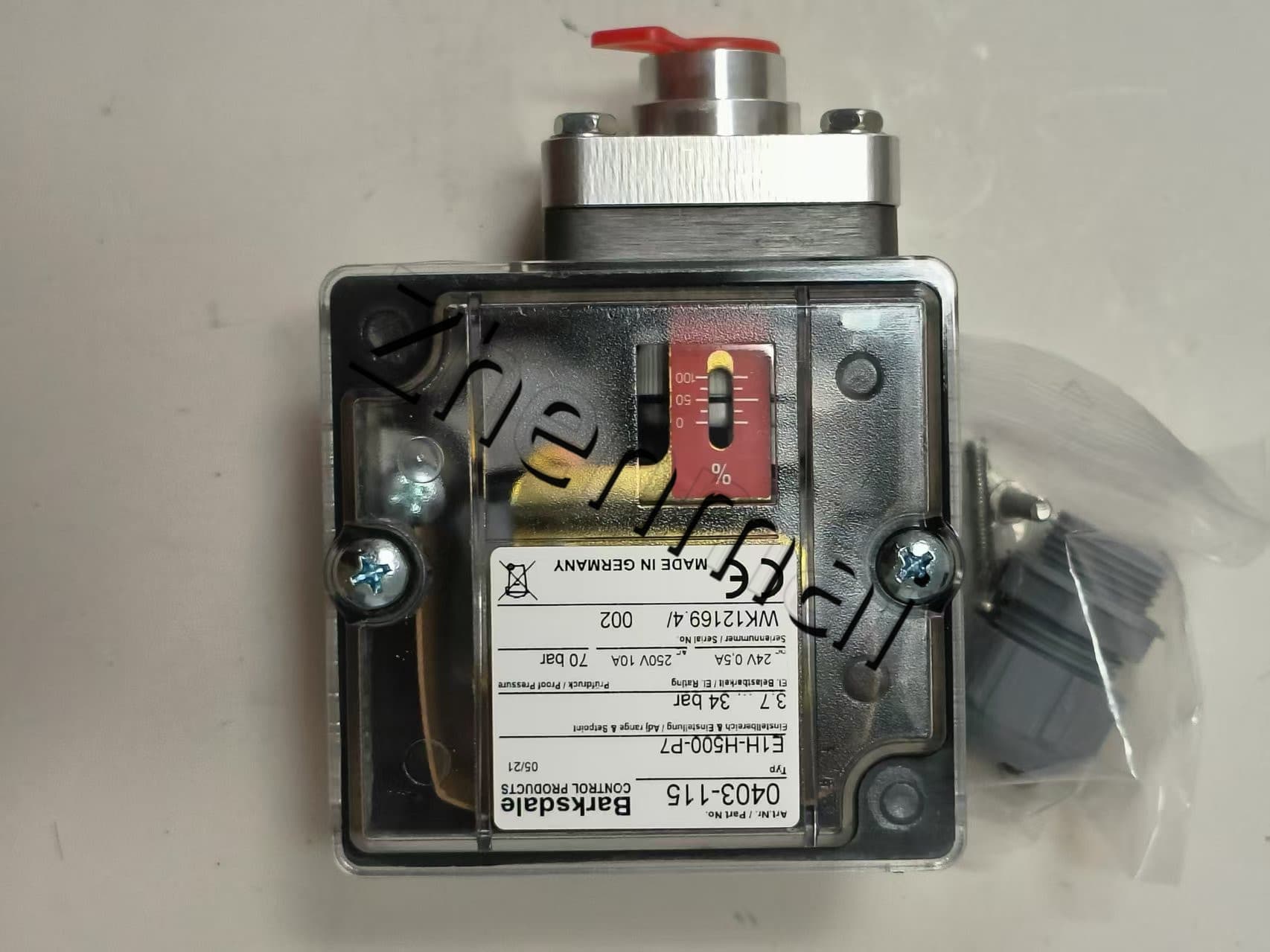 Zupełnie nowy oryginalny Barksdale E1H-H500-P7 0403-115 czujnik ciśnienia przełącznik poziomu przełącznik przepływu przełącznik ciśnienia szybka wysyłka