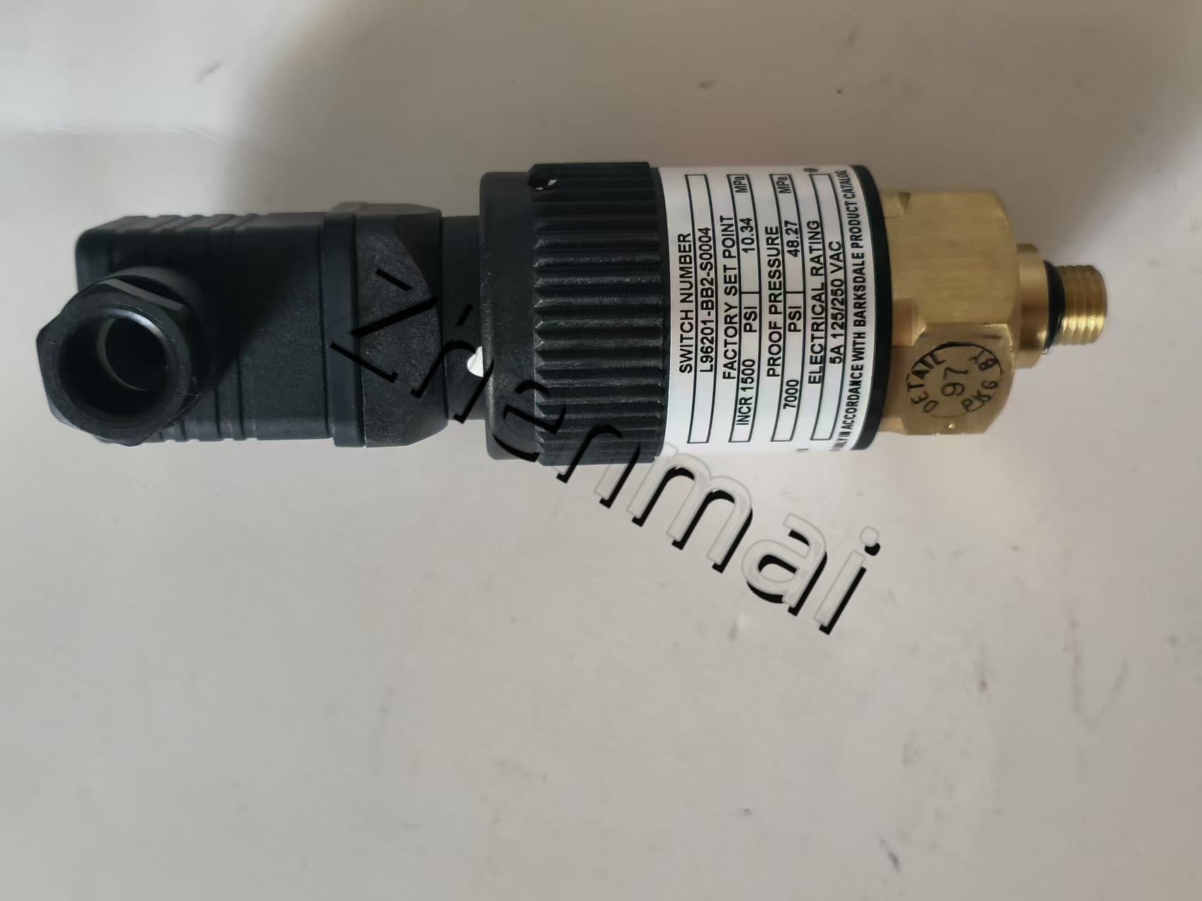 Zupełnie nowy oryginalny Barksdale L96201-BB2-S0004 czujnik ciśnienia przełącznik poziomu przełącznik przepływu przełącznik ciśnienia szybka wysyłka