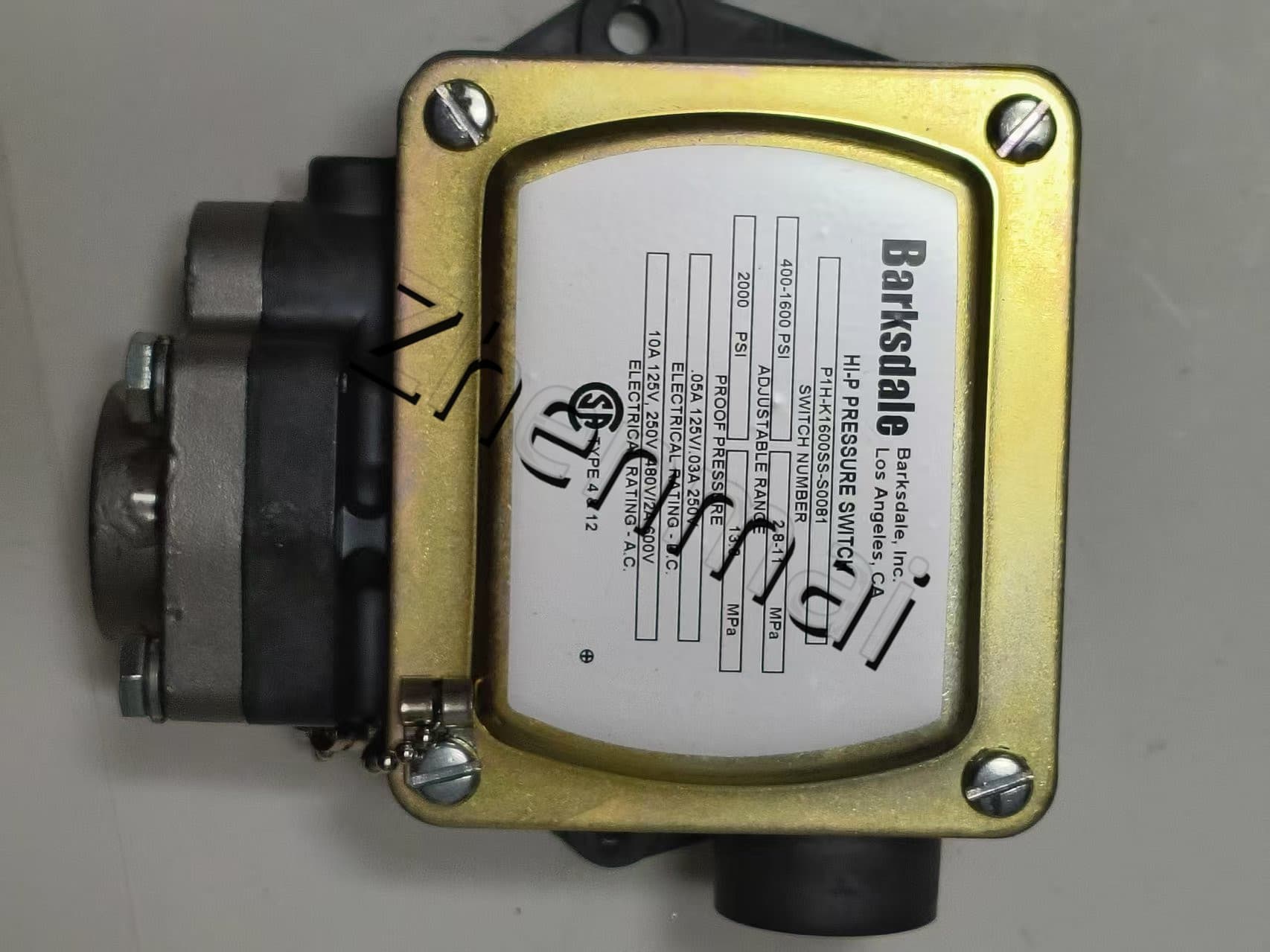 Zupełnie nowy oryginalny Barksdale P1H-K1600SS-S0081 czujnik ciśnienia przełącznik poziomu przełącznik przepływu przełącznik ciśnienia szybka wysyłka