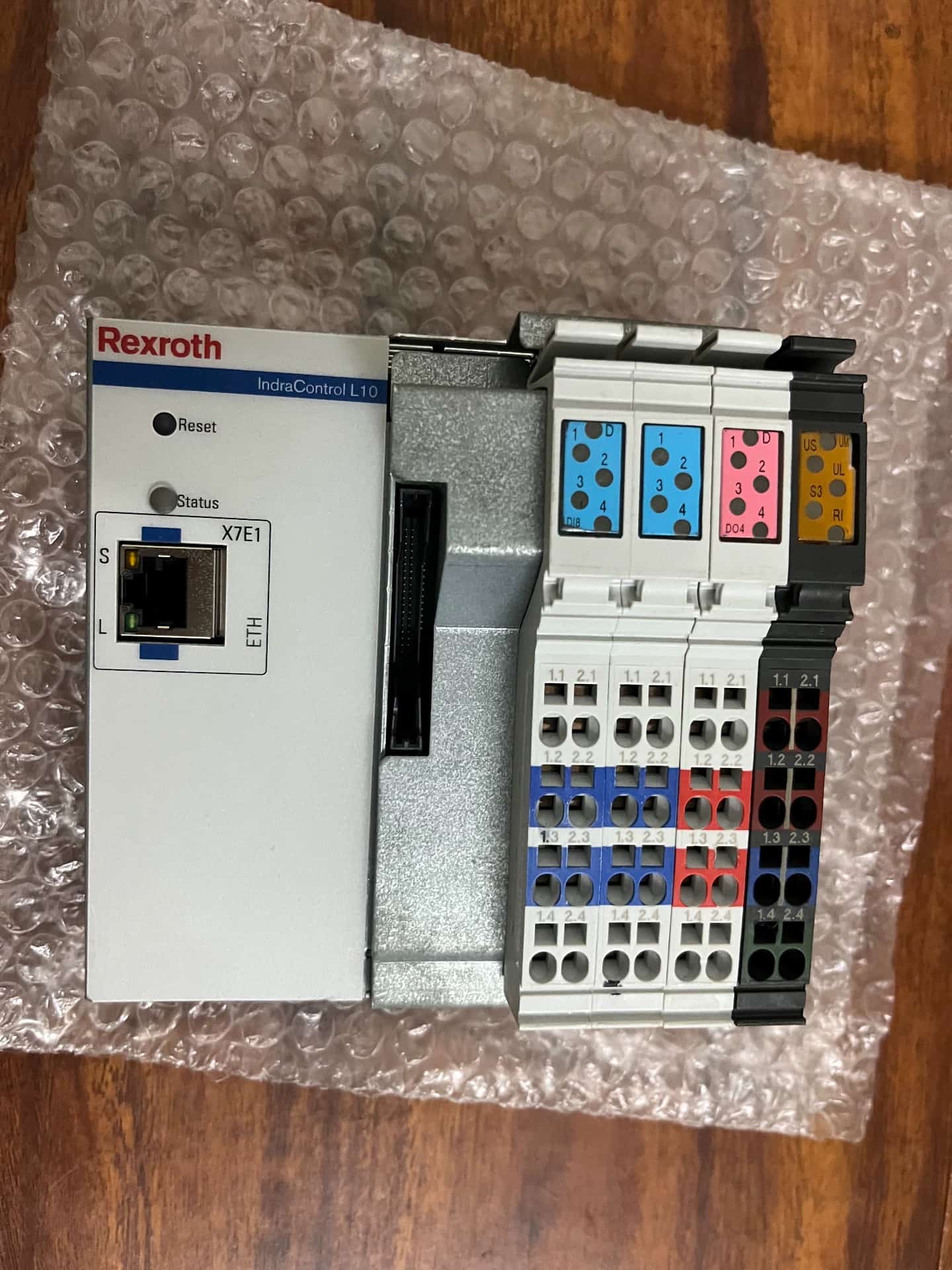 Zupełnie nowy oryginalny serwonapęd Bosch Rexroth CML10.1-NN-210-NB-NNNN-NW serwosilnik szybka wysyłka