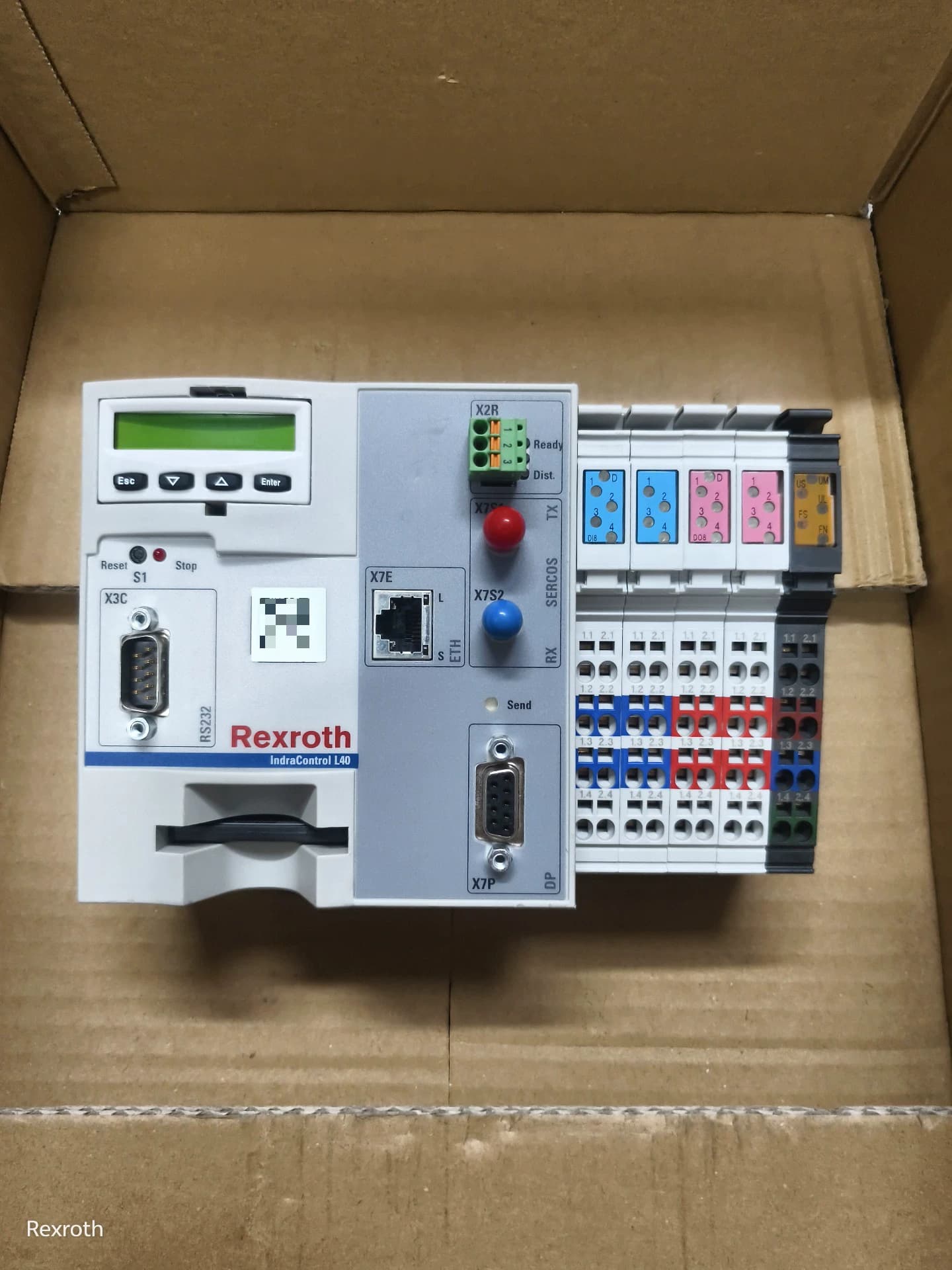 Zupełnie nowy oryginalny serwonapęd Bosch Rexroth CML40.2-SP-330-NA-NNNN-NW serwosilnik szybka wysyłka