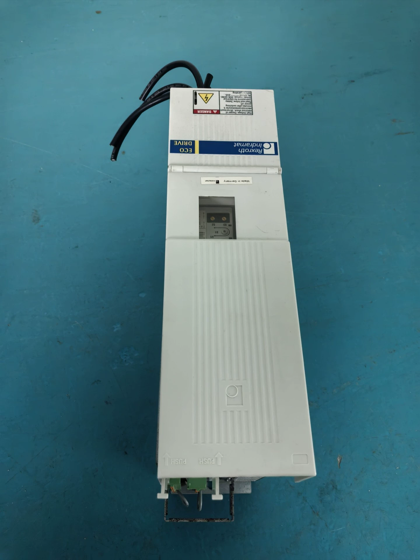 Zupełnie nowy oryginalny serwonapęd Bosch Rexroth DKC03.3-100-7-FW serwosilnik szybka wysyłka