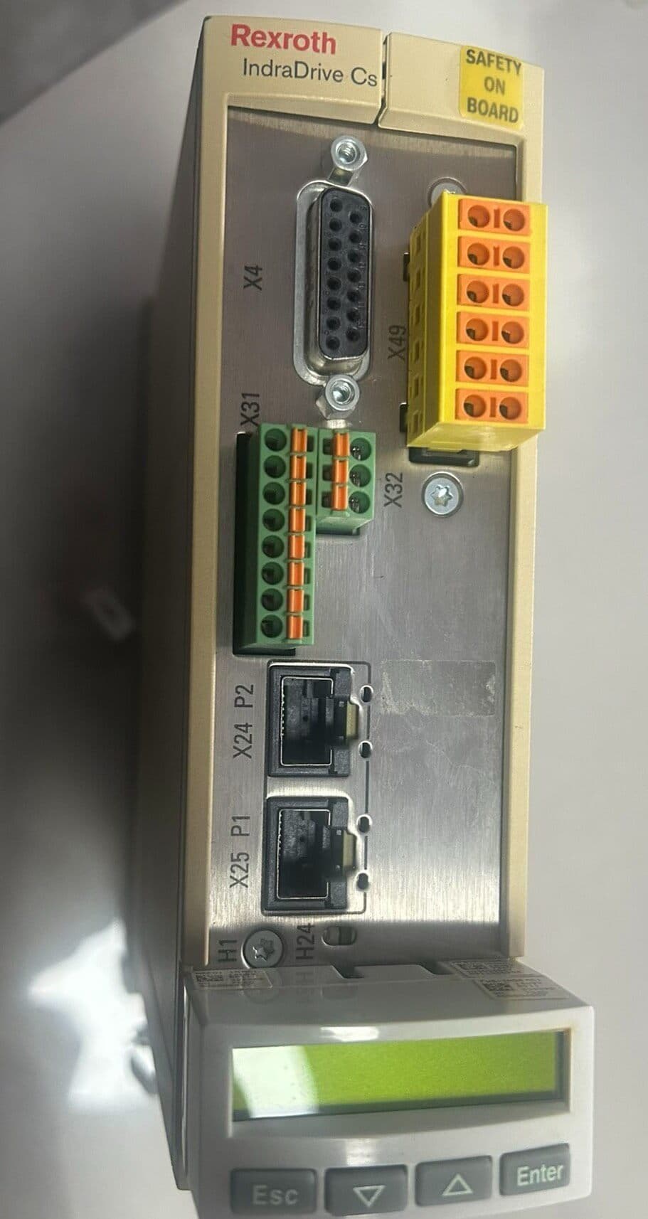 Zupełnie nowy oryginalny serwonapęd Bosch Rexroth HCS01.1E-W0008-A-03-B-ET-EC-NN-L3-NN-FW serwosilnik szybka wysyłka