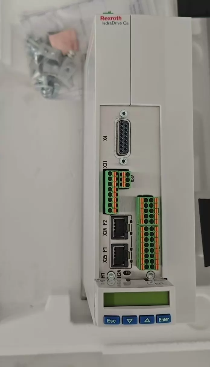Zupełnie nowy oryginalny serwonapęd Bosch Rexroth HCS01.1E-W0028-A-03-A-ET-EC-DA-NN-NN-FW serwosilnik szybka wysyłka