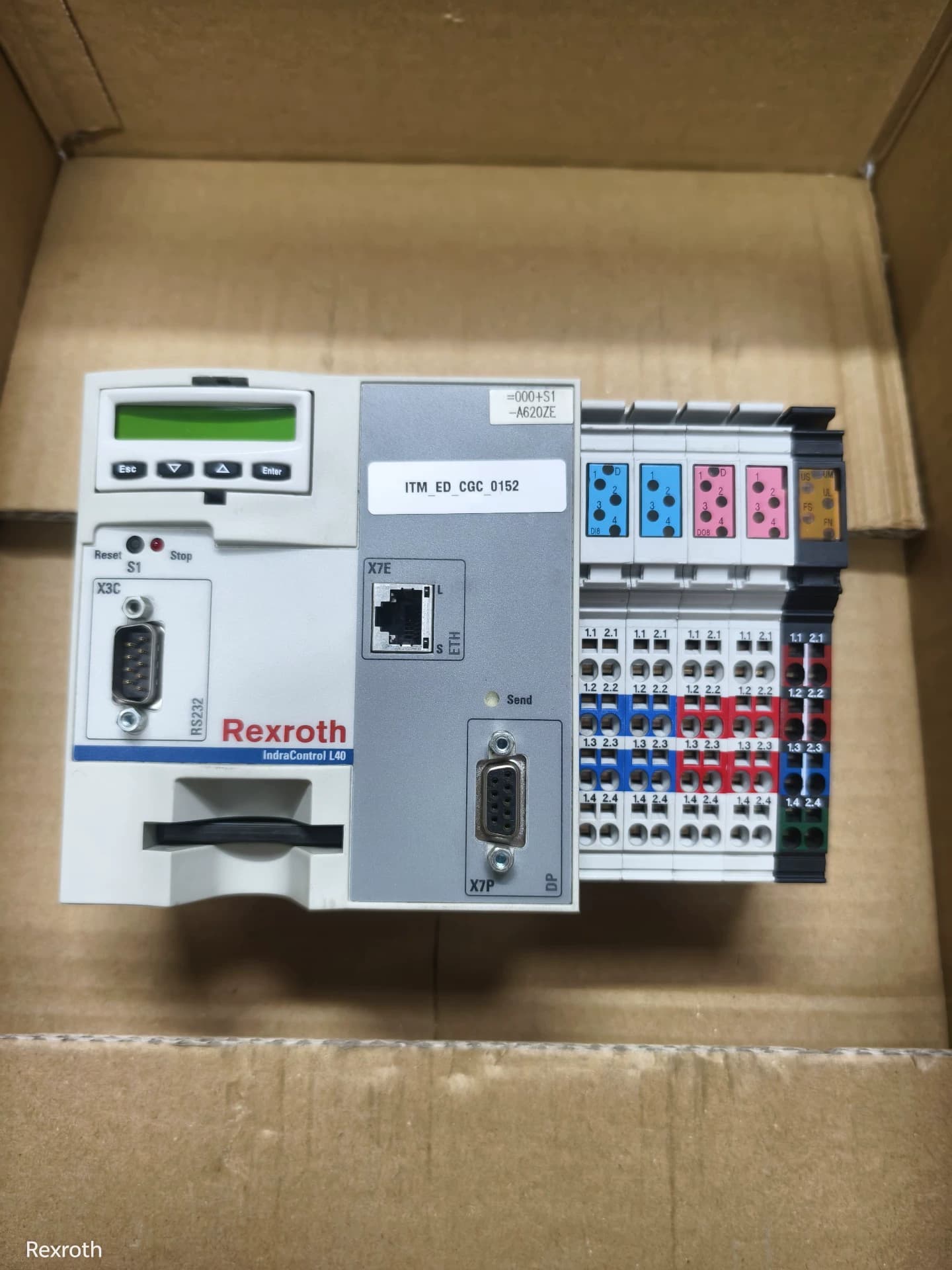 Zupełnie nowy oryginalny serwonapęd Bosch Rexroth PLC Mobule sterownik PLC CML40.2-NP-330-NA-NNNN serwosilnik szybka wysyłka