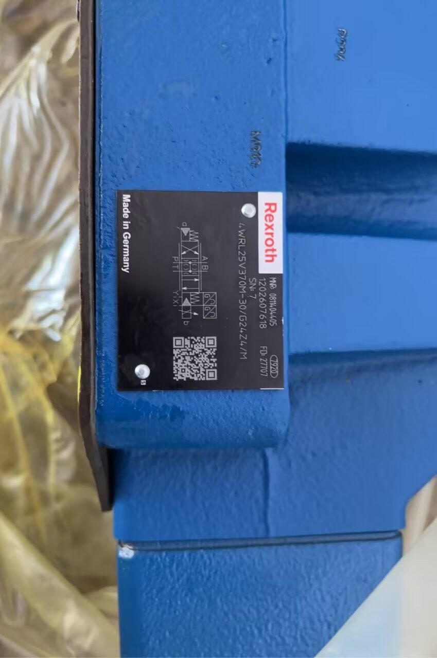 Zupełnie nowy oryginalny serwonapęd Bosch Rexroth zawór redukcyjny ciśnienia 4WRAE10W1-30-2XG24K31F1VSilnik szybka wysyłka