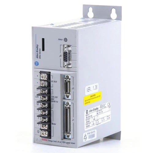 Oryginalny uniwersalny cyfrowy serwonapęd Allen-Bradley 1398-DDM-005 Ultra 100 Szybka dostawa